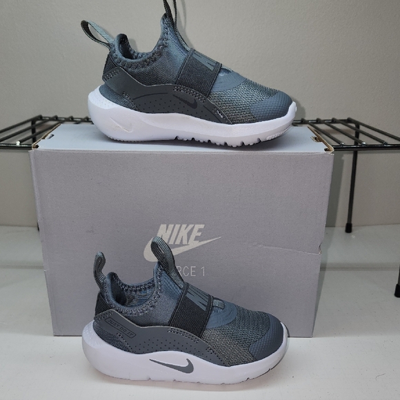 Nike Kids Dark Gray Slip-On Sneakers - Picture 5 of 6